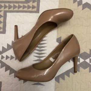 Merona Nude pumps 2.5” heel